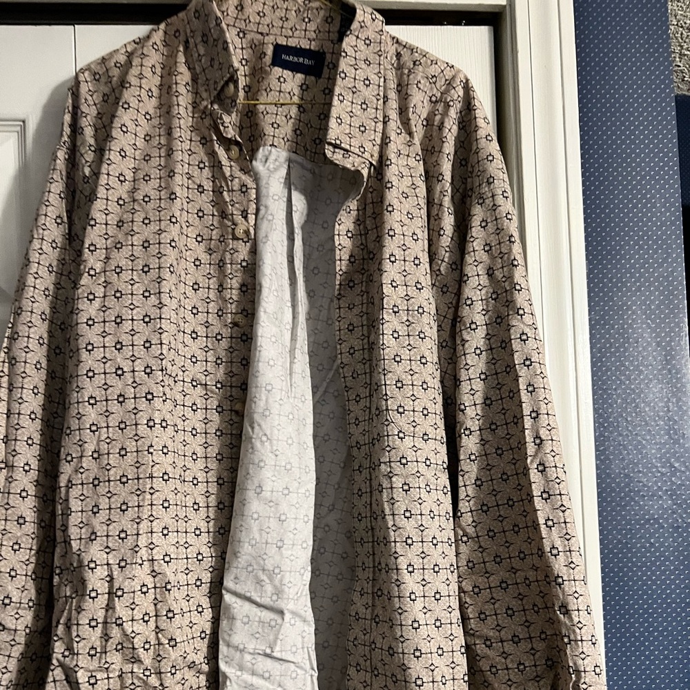 Men’s slightly used Harbor Bay three XL 100% cotton, long sleeve button- down